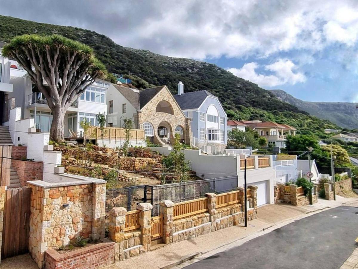The Dragon Tree Guesthouse Kalk Bay Εξωτερικό φωτογραφία