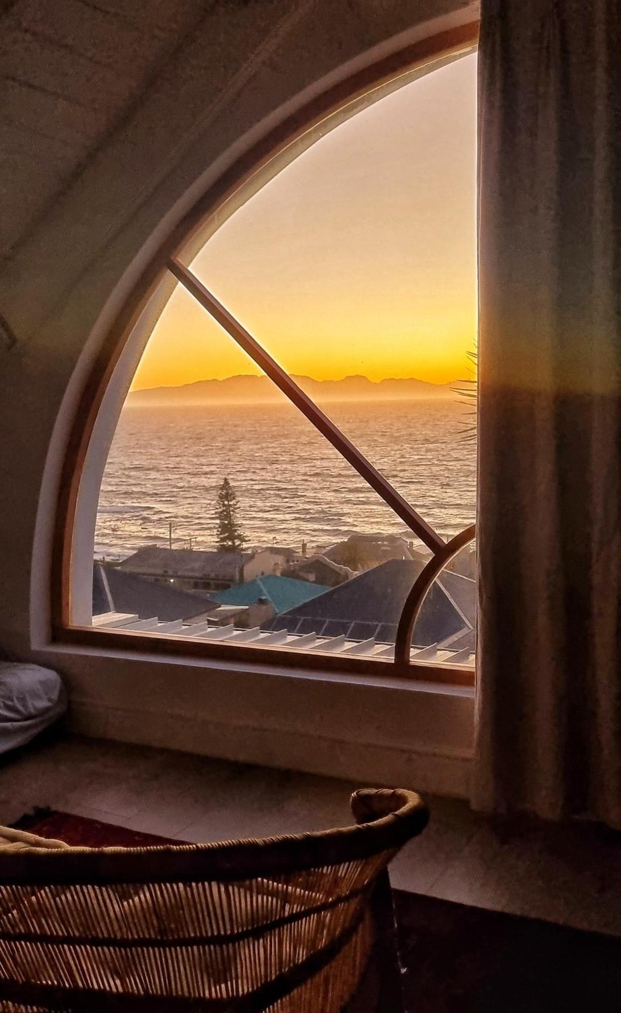 The Dragon Tree Guesthouse Kalk Bay Εξωτερικό φωτογραφία